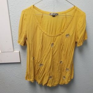 Love 21 flowy tee with rose detail